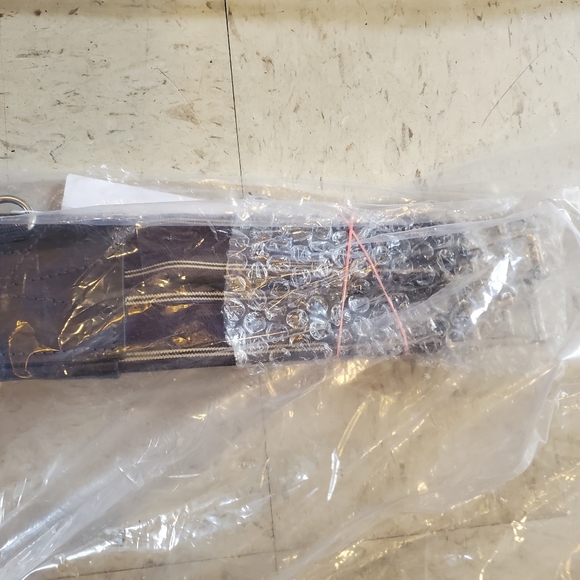 Horse Cavenender- 1 - Picture 4 of 5